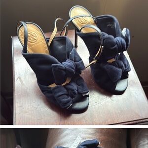 Tory Burch Navy Bow Heels